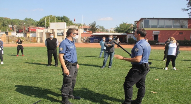 Tekirdağ’da polis, özel güvenlik görevlilerine eğitim verdi