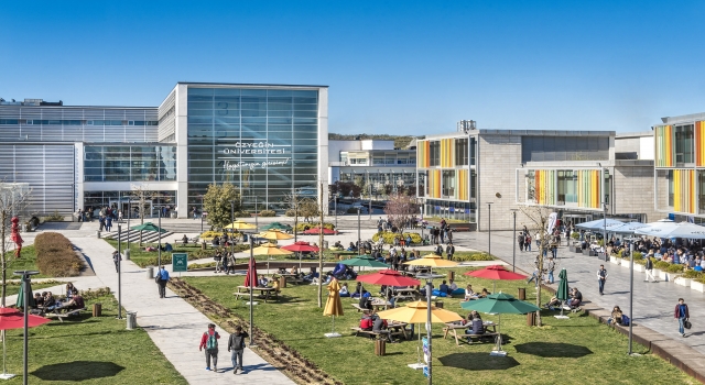 Özyeğin Üniversitesi uluslararası başarılarına bir yenisini daha ekledi