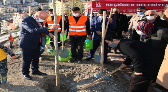 Keçiören’de fidanlar toprakla buluştu