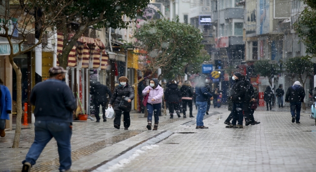 Kırklareli’nde kar etkisini sürdürüyor