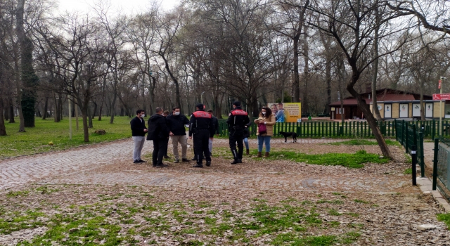 Edirne’de kısıtlama ihlali ihbarına giden polis belediyenin eğitimiyle karşılaştı