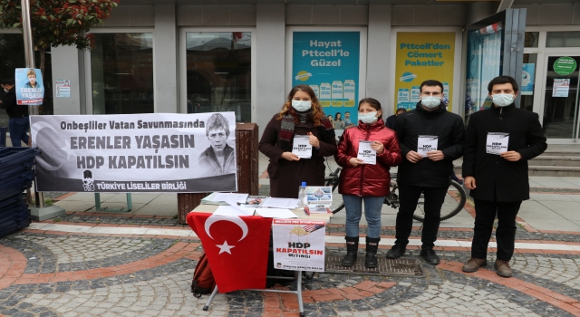 Edirne’de Türkiye Gençlik Birliği üyeleri HDP’nin kapatılması için imza kampanyası başlattı