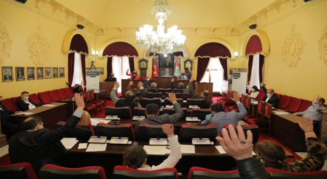 Edirne Belediyesi alt yapı için ”kredi kullanımı” gündemiyle olağanüstü toplandı