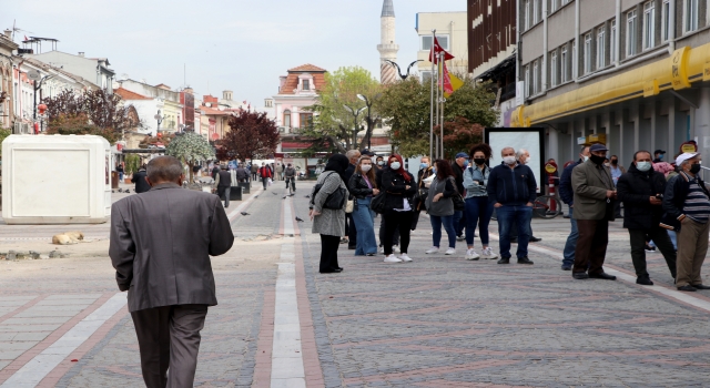 Trakya’da vatandaşlar ”tam kapanma tedbirlerine” tam uyum sağlanmasını istiyor