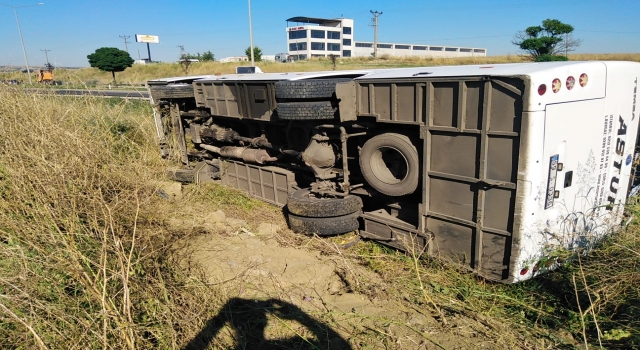 Tekirdağ’da işçileri taşıyan servis aracı devrildi: 8 yaralı