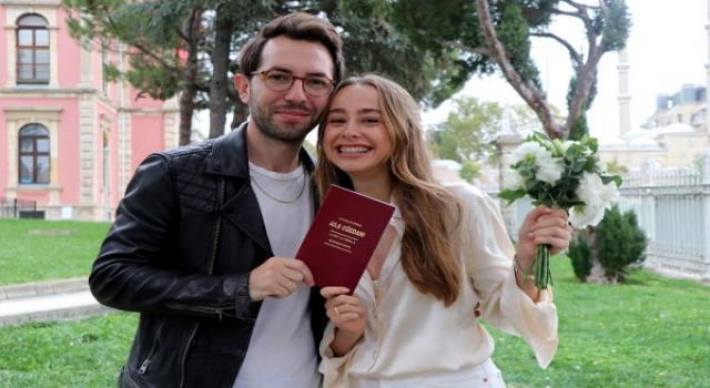 Sosyal medya fenomeni Rus Polina, Edirneli Kerem ile nikah masasına oturdu