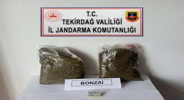 Otomobilde 1 kilo 900 gram uyuşturucu ele geçti; 1 gözaltı