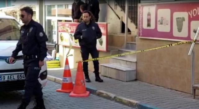 Tartıştığı husumetlisini tabanca ile yaralayıp polise teslim oldu