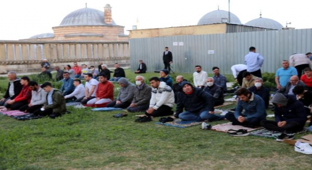 Selimiye’de ’bayram namazı’ yoğunluğu