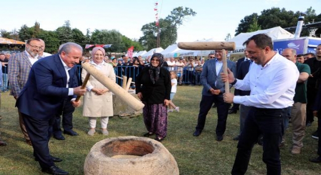 TBMM Başkanı Şentop: Kapalı alanlarda maske kullanmada fayda var