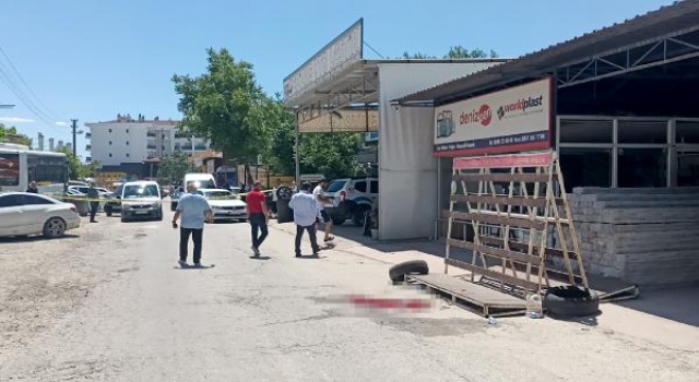 Oto lastik tamircisi, iş yerinde uğradığı silahlı saldırıda yaralandı