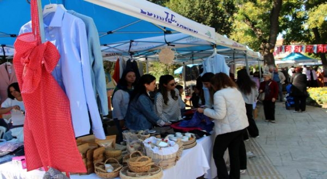 Edirne’de şehit ve gazi çocukları yararına kermes