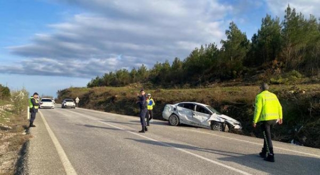 Malkara’da takla atan otomobilde 3 kişi yaralandı