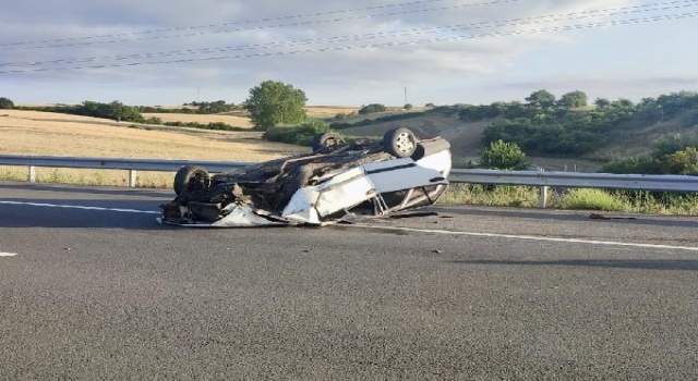 Edirne’de bariyere çarpan otomobil takla attı: 3 yaralı