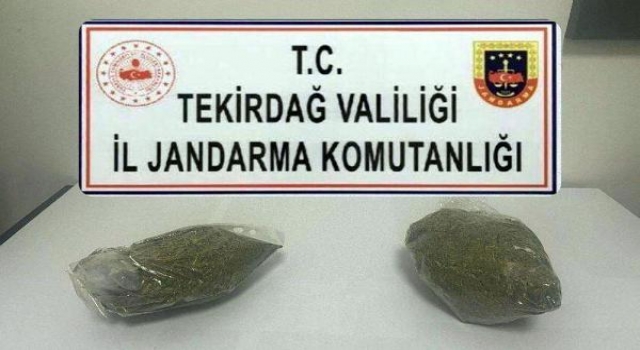 Jandarmadan kaçan şüpheli esrarla yakalandı