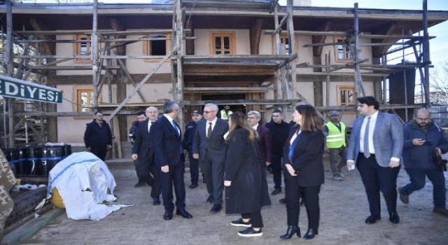 Edirne Valisi Sezer’den, Hersekzade Ahmet Paşa Camisi’nde inceleme