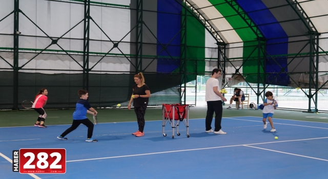 Çorlu Belediyesi Tenis Kompleksi Yeniden Hizmette