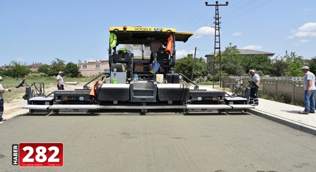 PINARÇA-KAPAKLI BAĞLANTI YOLUNUN 2. ETAP BETON YOL YAPIMI TAMAMLANDI