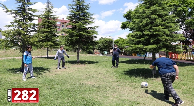 Trakya'da 18 yaş altındakiler sokağa çıkmanın keyfini yaşadı