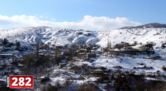 Mavi ile yeşilin buluştuğu Ganos Dağı eteklerinde ”kış güzelliği”