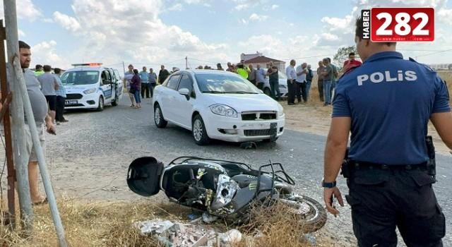 Otomobille çarpışan motosikletin sürücüsü ağır yaralandı