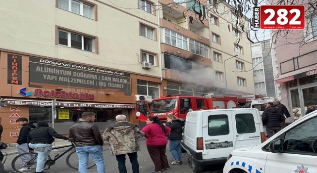 Çorlu'da ev yangını büyümeden kontrol altına alındı