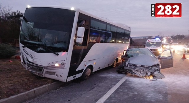 Takla atan otomobil, servis midibüsüyle çarpıştı: 1 ölü, 5 yaralı