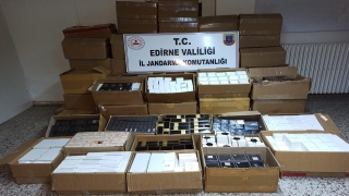 Edirne’de 5 bin 164 kaçak parfüm ele geçirildi