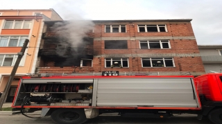 Kırklareli’nde metruk binada çıkan yangın söndürüldü