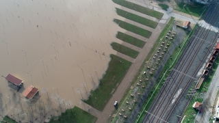 Kırklareli’nde Ergene Nehri’nin taşması sonucu tarım arazileri su altında kaldı