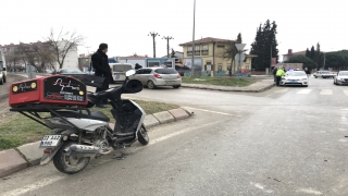 Edirne’de otomobille çarpışan motosikletin sürücüsü yaralandı