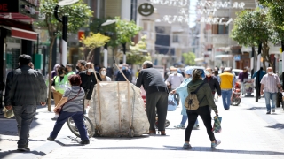 Trakya’nın caddelerinde arife nedeniyle alışveriş yoğunluğu yaşanıyor