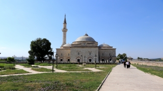 Edirne’de tarihi Muradiye Cami avlusunda semazenler ”Aşka sema” programında sema edecek