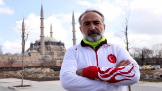 Edirne’deki maratonda Ukraynalı atletler ’savaşa hayır’ temasıyla koşacak