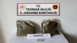 Otomobilde 1 kilo 900 gram uyuşturucu ele geçti; 1 gözaltı