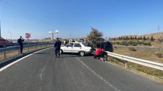 ’Dur’ ihtarına uymayan sürücü kaza yaptı; ehliyeti olmadığı ortaya çıktı