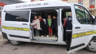 Edirne’de anaokulu öğrencilerine ‘polislik’ mesleği tanıtıldı