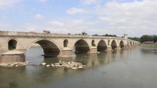 Meriç Nehri’nin debisi düşünce tarihi köprünün ayakları ortaya çıktı